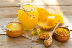 Las múltiples propiedades  de la miel de ulmo la convierten en un infaltable en este invierno